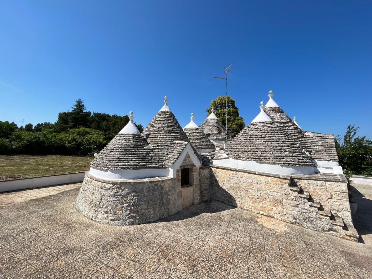 Trulli Del Sole Villa มาร์ตินาฟรังกา ภายนอก รูปภาพ